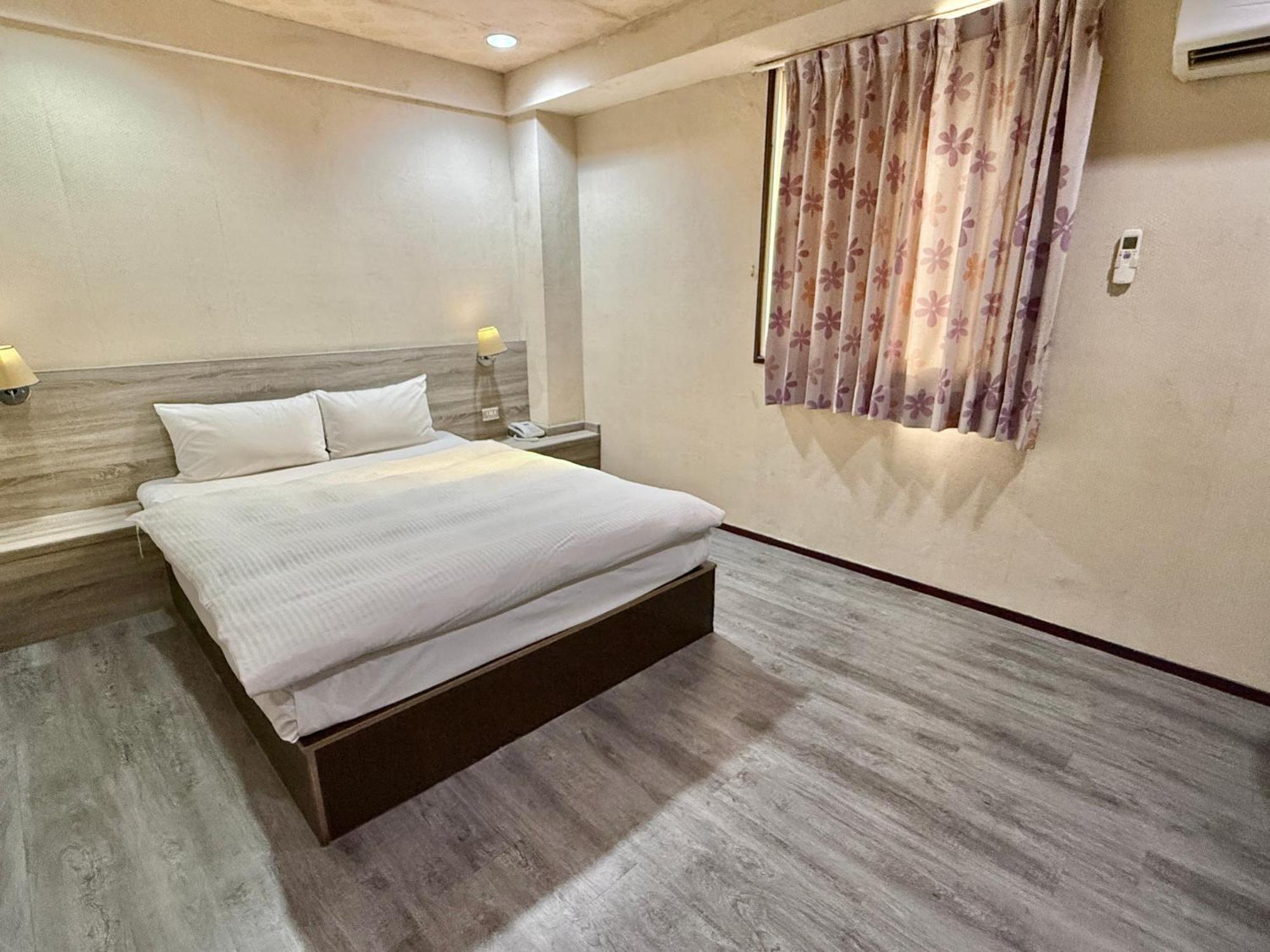Wl Hotel Hsinchu Екстер'єр фото