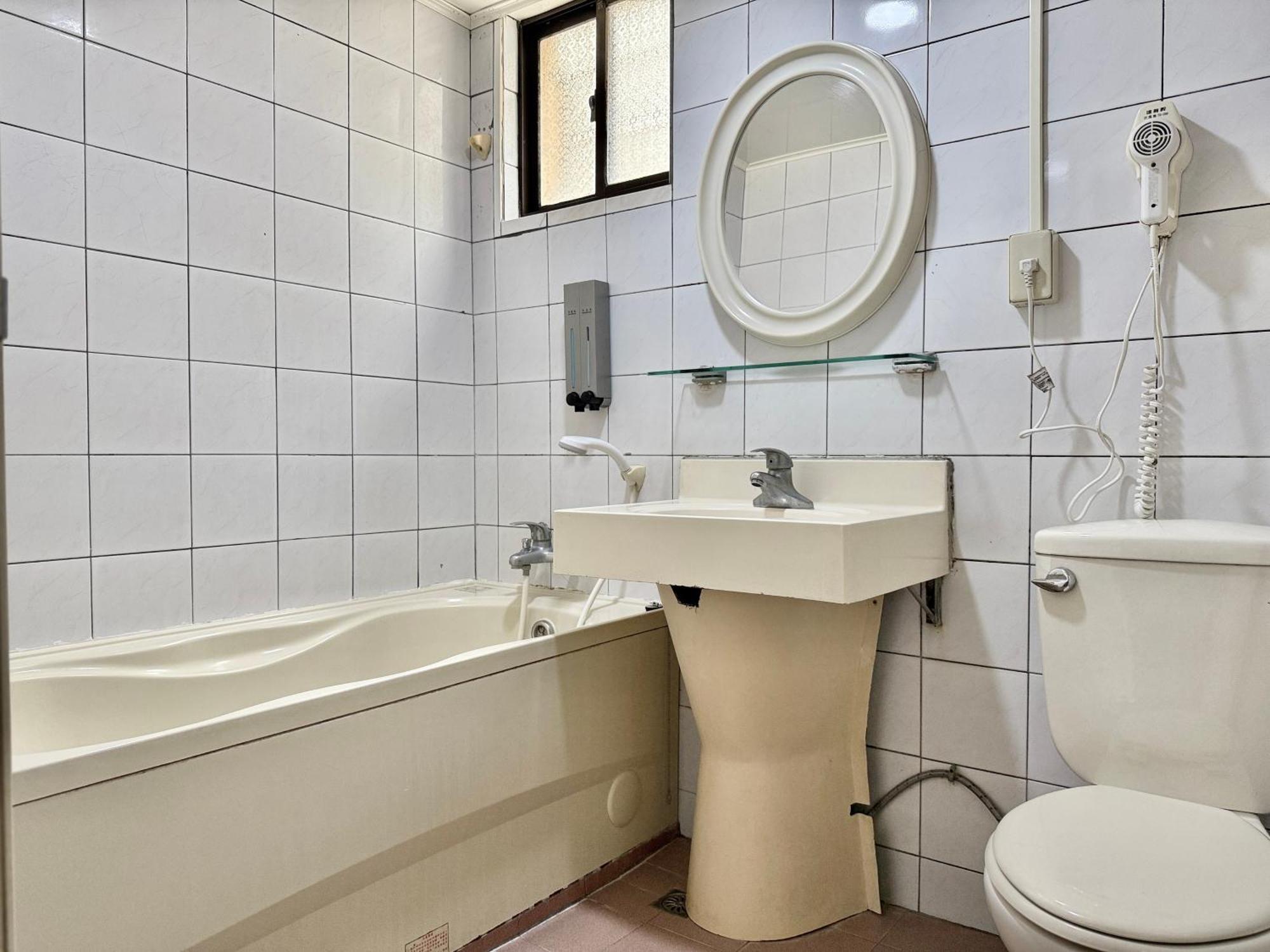 Wl Hotel Hsinchu Екстер'єр фото